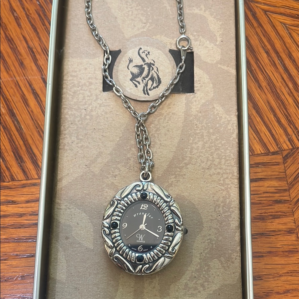 Vintage Style Geneva Pendant Watch Necklace